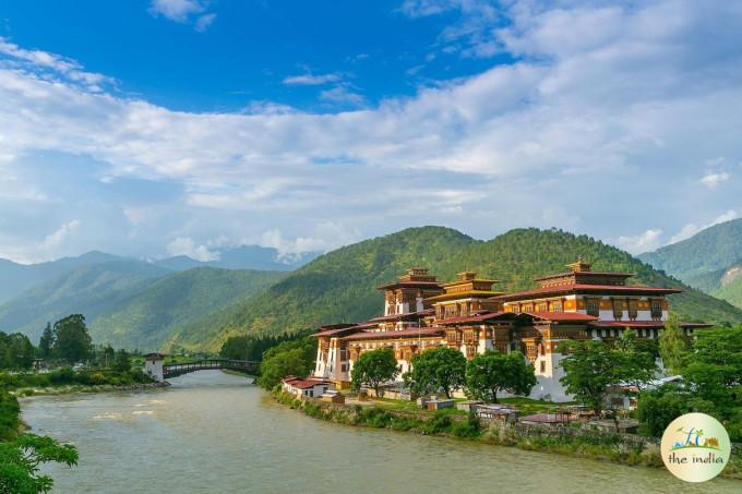 Bool 6 Nights 7 Days Bhutan Tour Package at Affordable Price