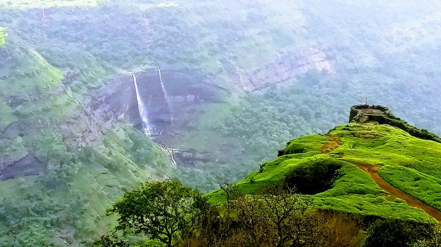 Rajmachi Fort Pune