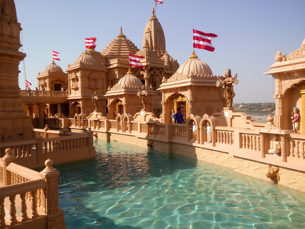 Nilkanth Dham Poicha Swaminarayan Temple Vadodara