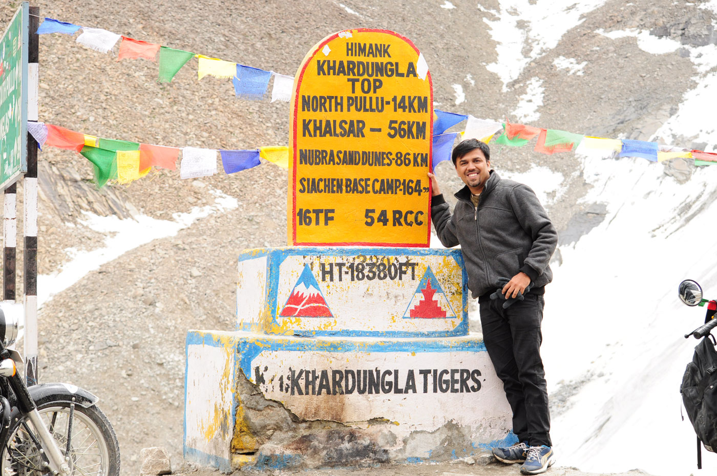 Khardung La Pass Leh Ladakh Leh