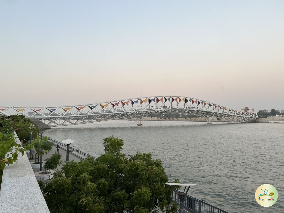 Atal Foot Over Bridge Ahmedabad