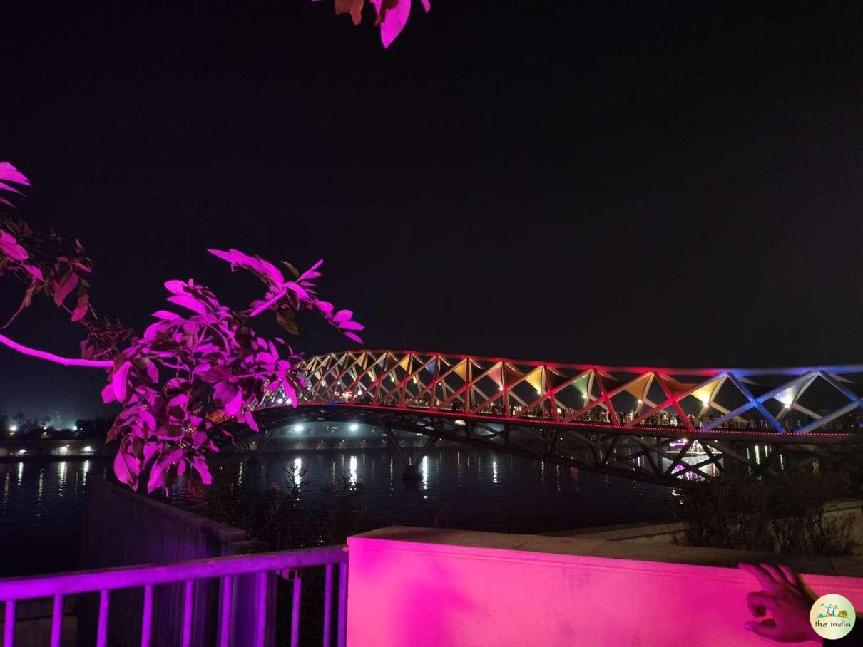 Atal Foot Over Bridge Ahmedabad