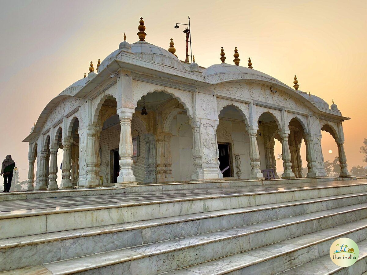 Pawapuri Jal Mandir Patna