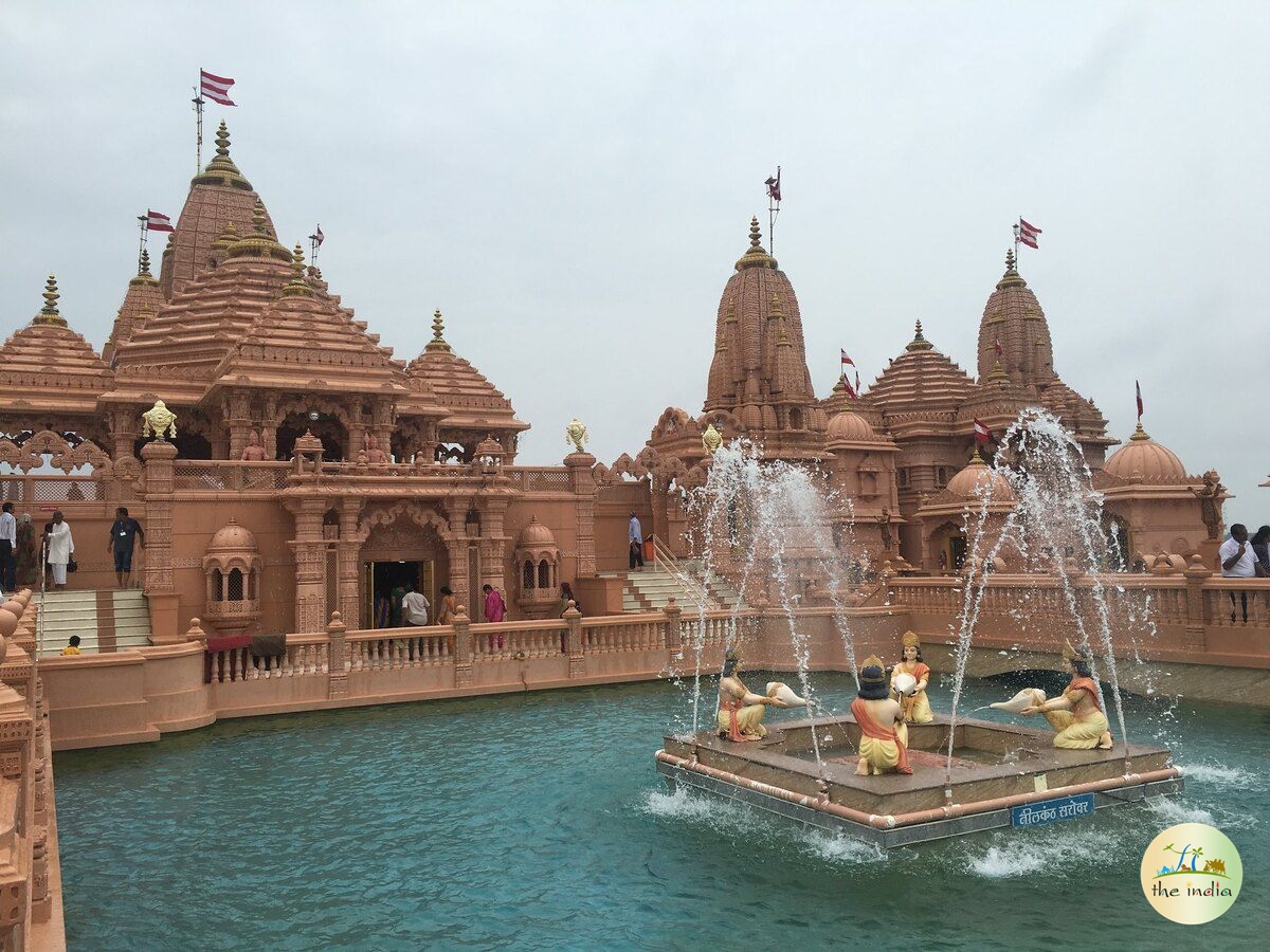 Nilkanth Dham Poicha Swaminarayan Temple Vadodara