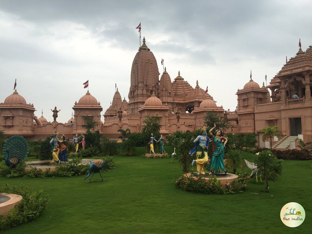 Nilkanth Dham Poicha Swaminarayan Temple Vadodara