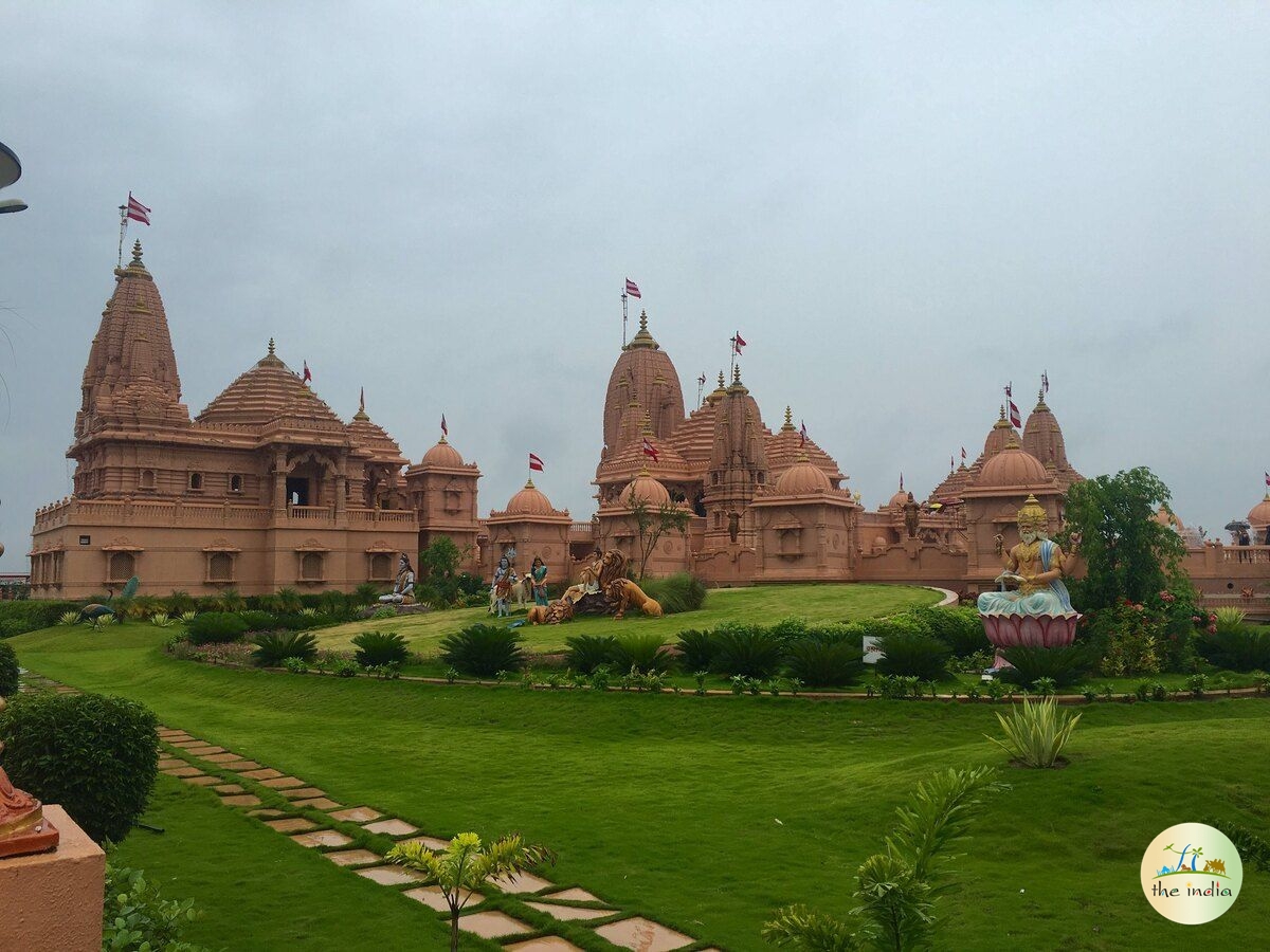 Nilkanth Dham Poicha Swaminarayan Temple Vadodara