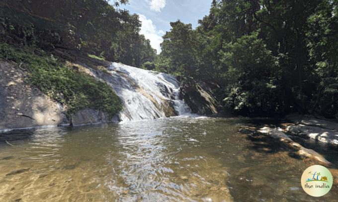 Dhoni Waterfalls