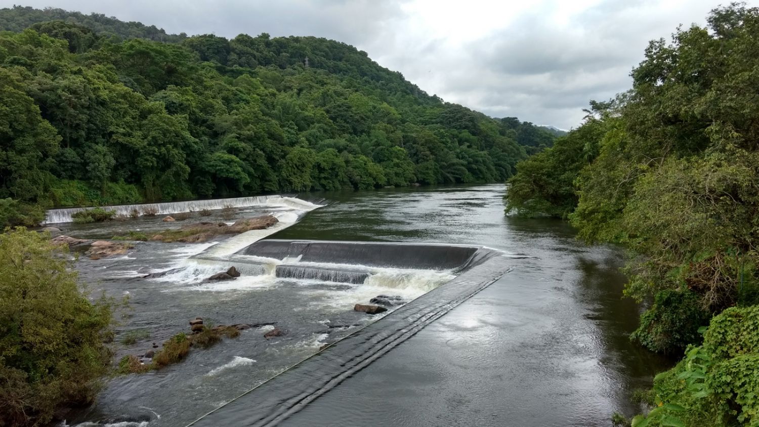 Thumboormuzhy River Garden Athirappilly