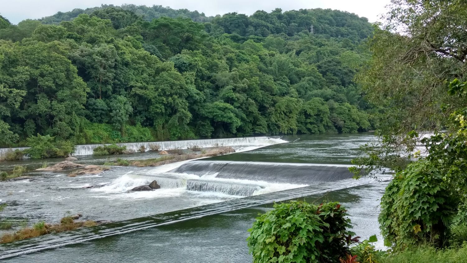 Thumboormuzhy River Garden Athirappilly